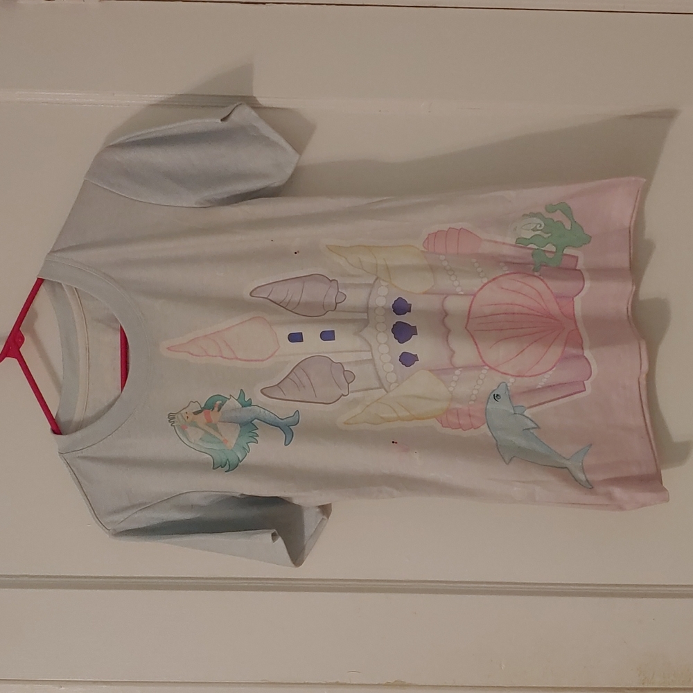 Kawaii Lolita T-shirt by Dani Lamb Designs 🐚💜